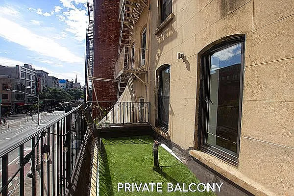 Rented by Jonis Realty | media 21