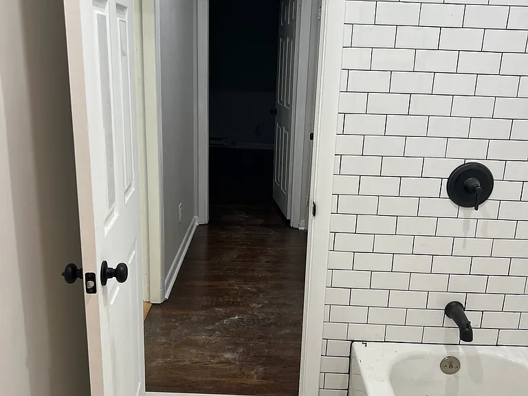 110 Railroad Ave #10 — Photo 9
