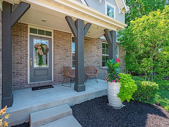 3rd image of 181 Eastbury Dr