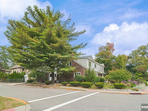 4th image of 1003 Cumbermeade Rd