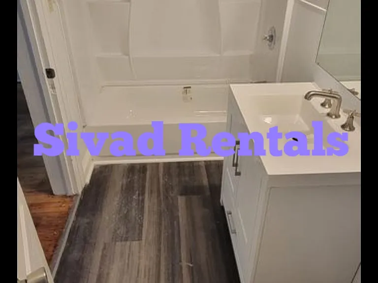 505 E Walnut St #A — Photo 6