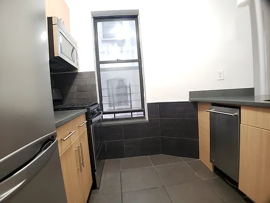Rented by Keller Williams NYC | media 19