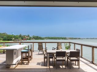 29 Cmdr Runco Ln, Seabrook, TX 77586