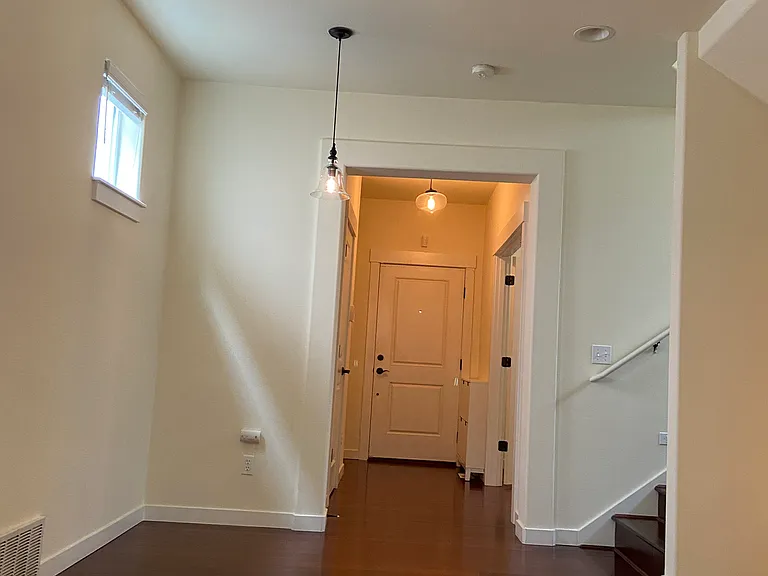 24120 39th Ct SE — Photo 5