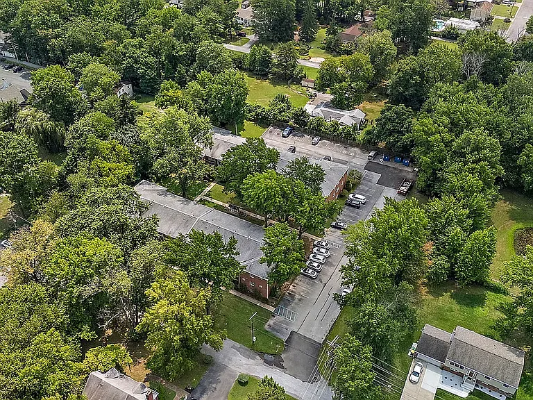 200 Brandywine — Photo 18