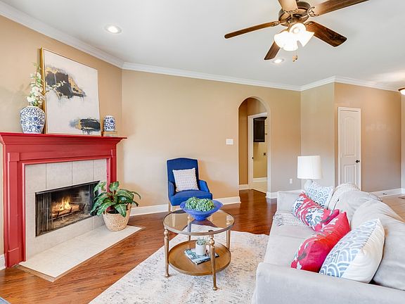 5th image of 113 Golden Harvest Ln
