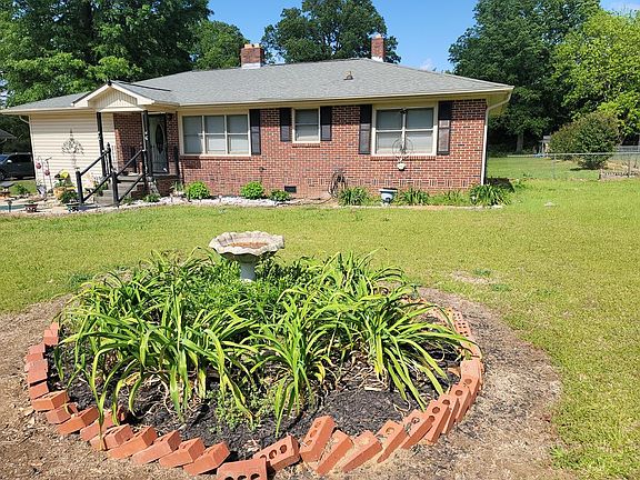 2nd image of 104 Sherwood Dr