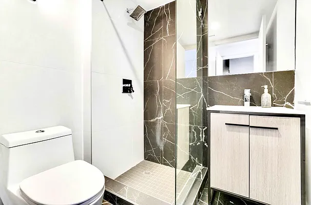 Rented by Lodger Corp | media 41