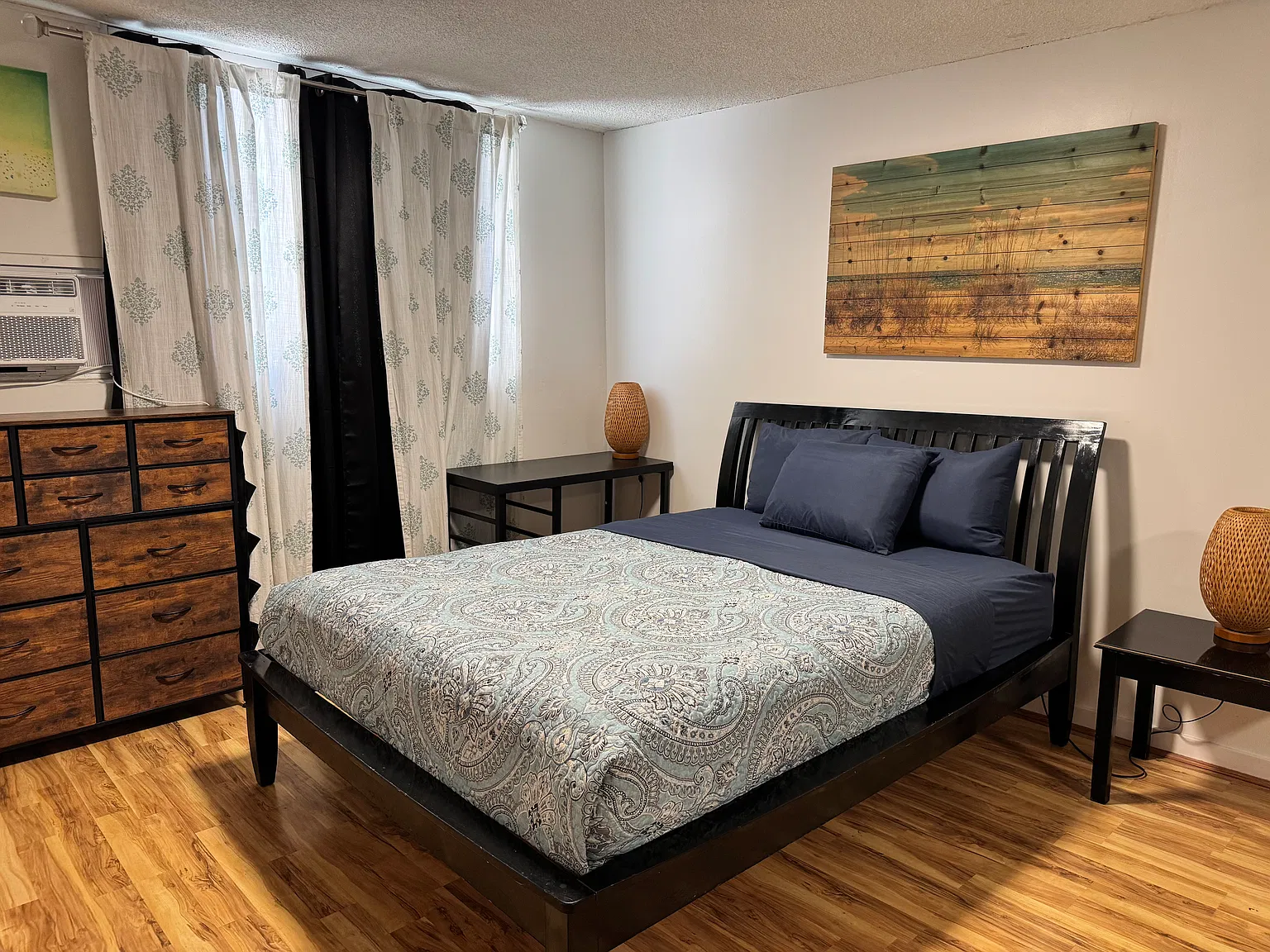 2442 Kuhio Ave — Photo 4