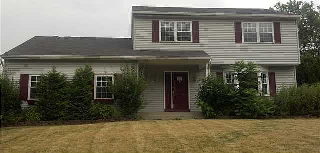 1st image of 17 Grant Dr