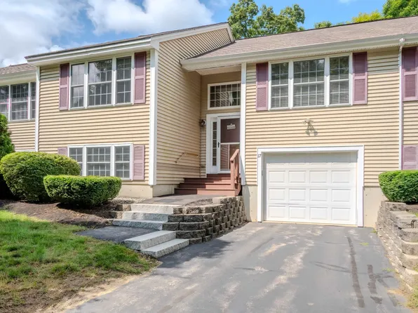 17 Forrest Street, Hampstead, NH 03826