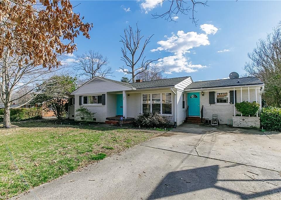 1st image of 511 Oakwood Ln