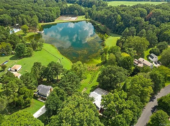 2nd image of 3347 Tracelake Dr