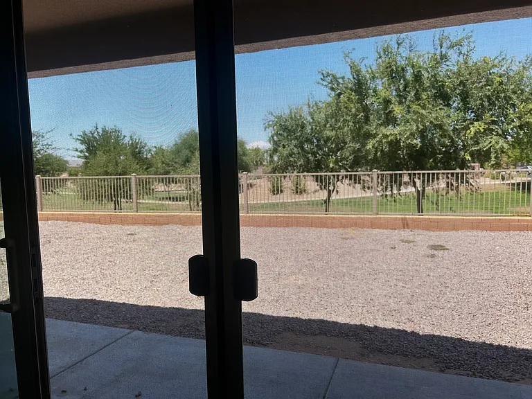 560 E Cactus Wren Dr — Photo 60