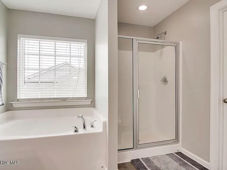 470 Brantley Cove Cir — Photo 16