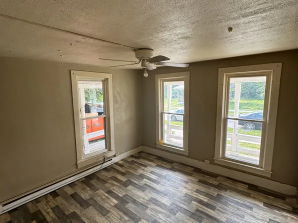 451 5th St APT 1, Toledo, OH 43605