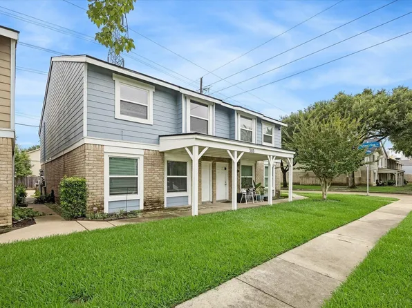 768 Memorial Mews St #4, Houston, TX 77079