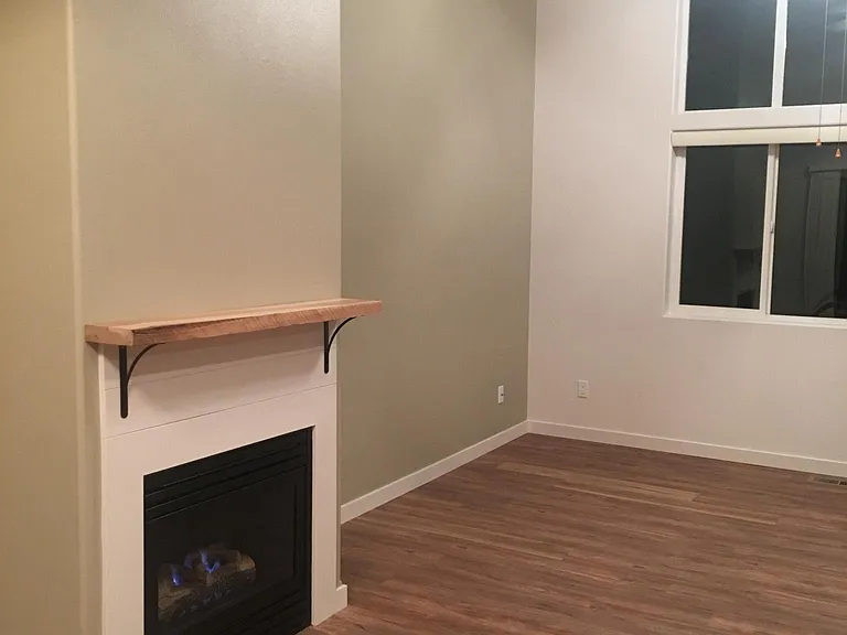 813 N Coach Ln — Photo 11