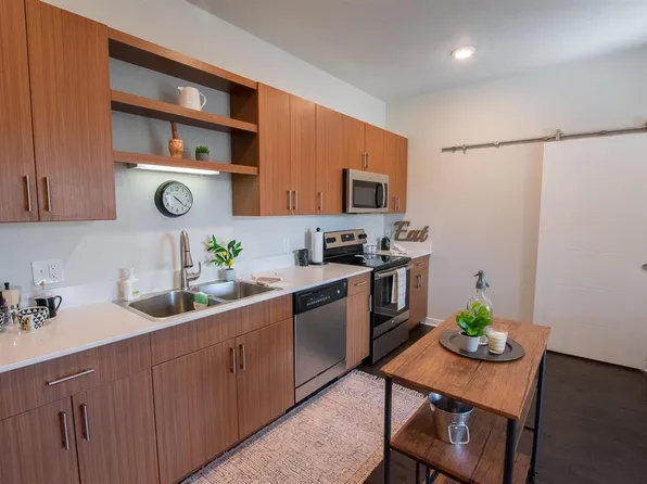 630-206 S Garfield Ave, Traverse City, MI 49696