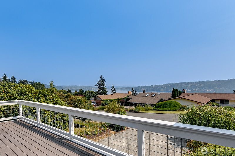 3rd image of 14805 37th Avenue NE