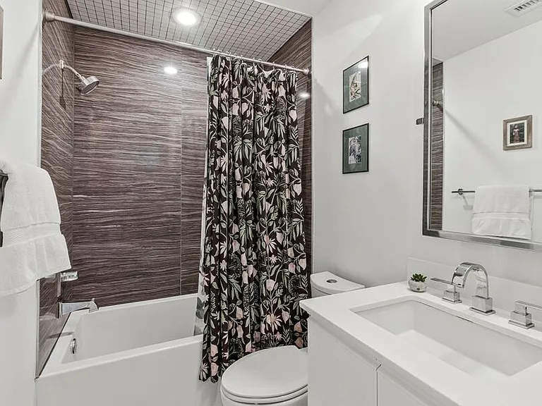 1012 Harvard St NW #7 — Photo 19