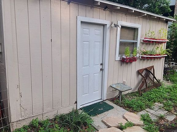 2nd image of 1022 NW 4th Ave