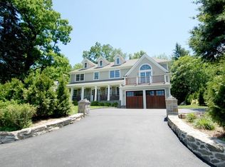 538 Weaver St, Larchmont, NY 10538