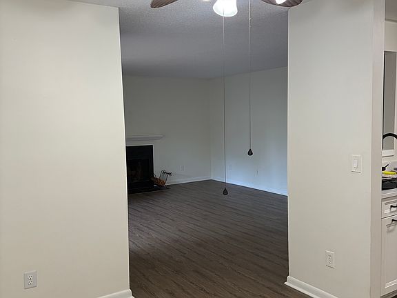 2nd image of 91 Ashley Hall Plantation Rd APT 6