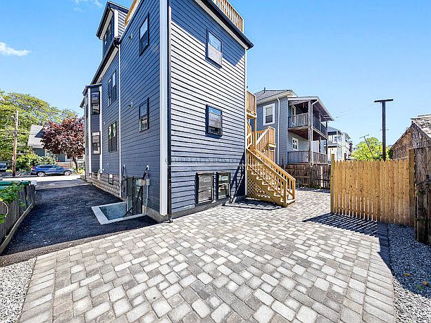 1st image of 70 Stanley Ave Floor 2