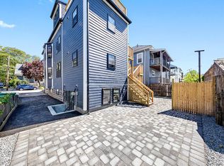 70 Stanley Ave FLOOR 2, Medford, MA 02155