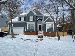 206 Coorsdale Dr, Cary, NC 27511