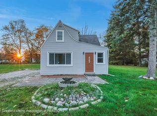 6083 Gibson Ave, East Lansing, MI 48823