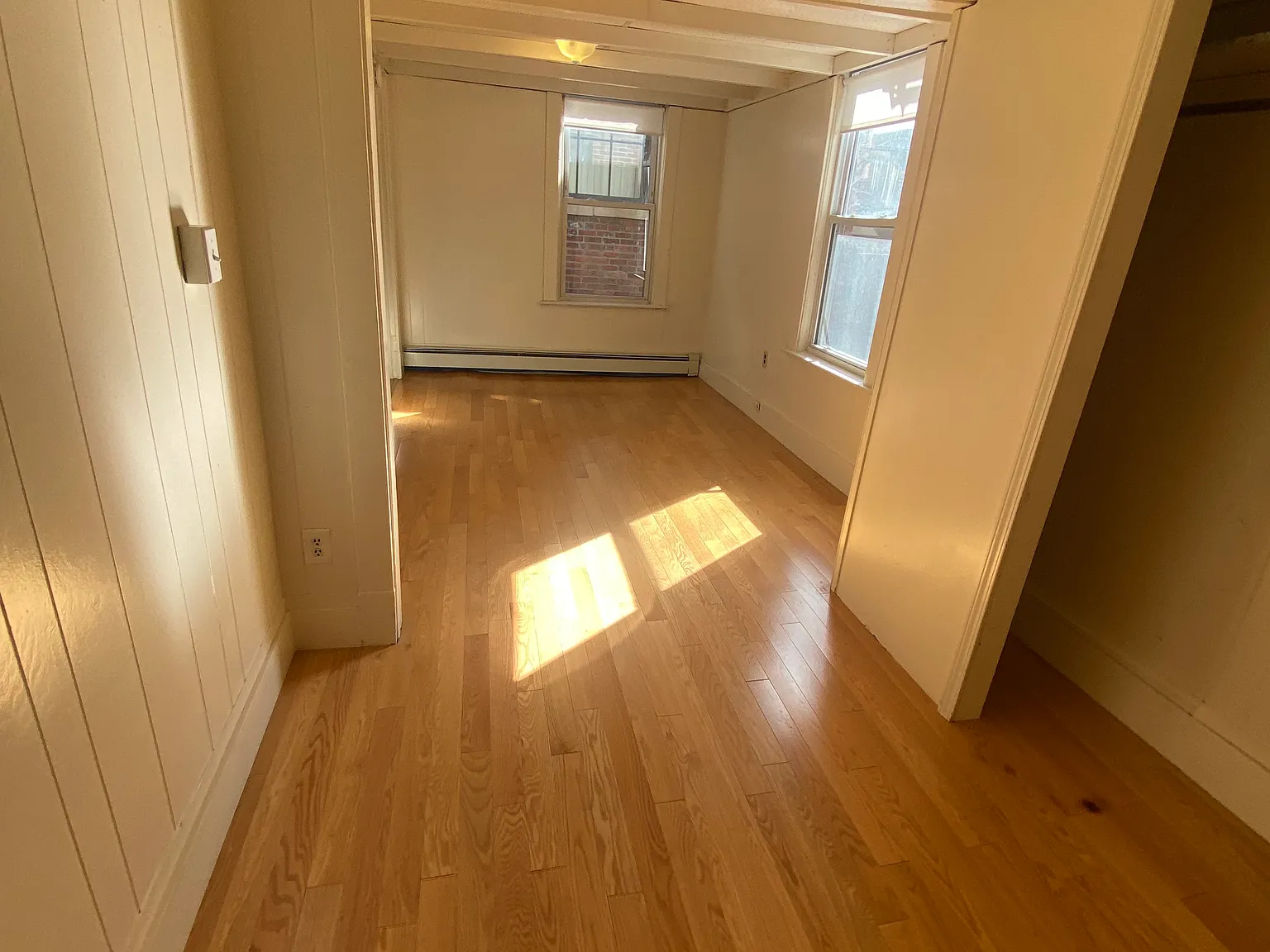 Studio, 450 sqft, $2,400 — Photo 4