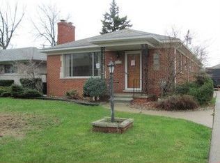 19074 Rosetta Ave, Eastpointe, MI 48021