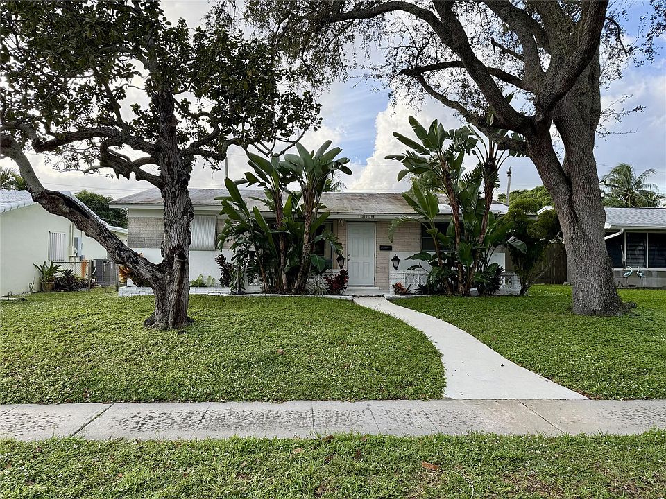 2nd image of 2120 N 34th Avenue