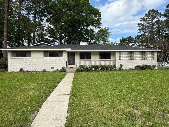 327 Venetian Way, Hattiesburg, MS 39401