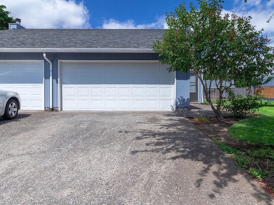 1st image of 1600 SE 145th Ct