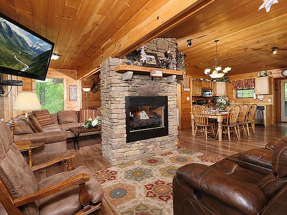 5th image of 623 Iron Mountain Rd