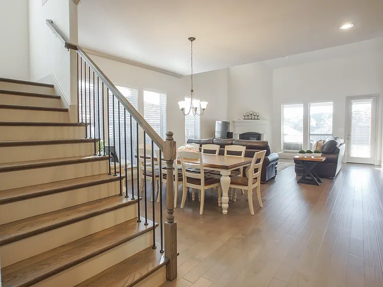47 N Lochwood Way — Photo 9