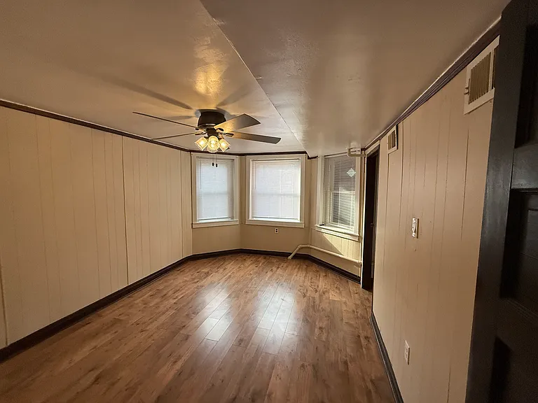2703 N Ashland Ave #G — Photo 2