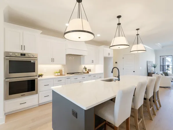 1004 Pheasant Run Ct, Spring Hill, TN 37174