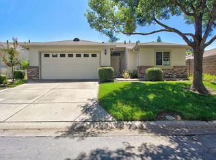 7126 Sunsweet Ln, Sacramento, CA