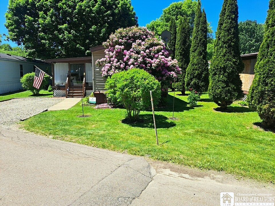 1st image of 1691 Carlberg Rd