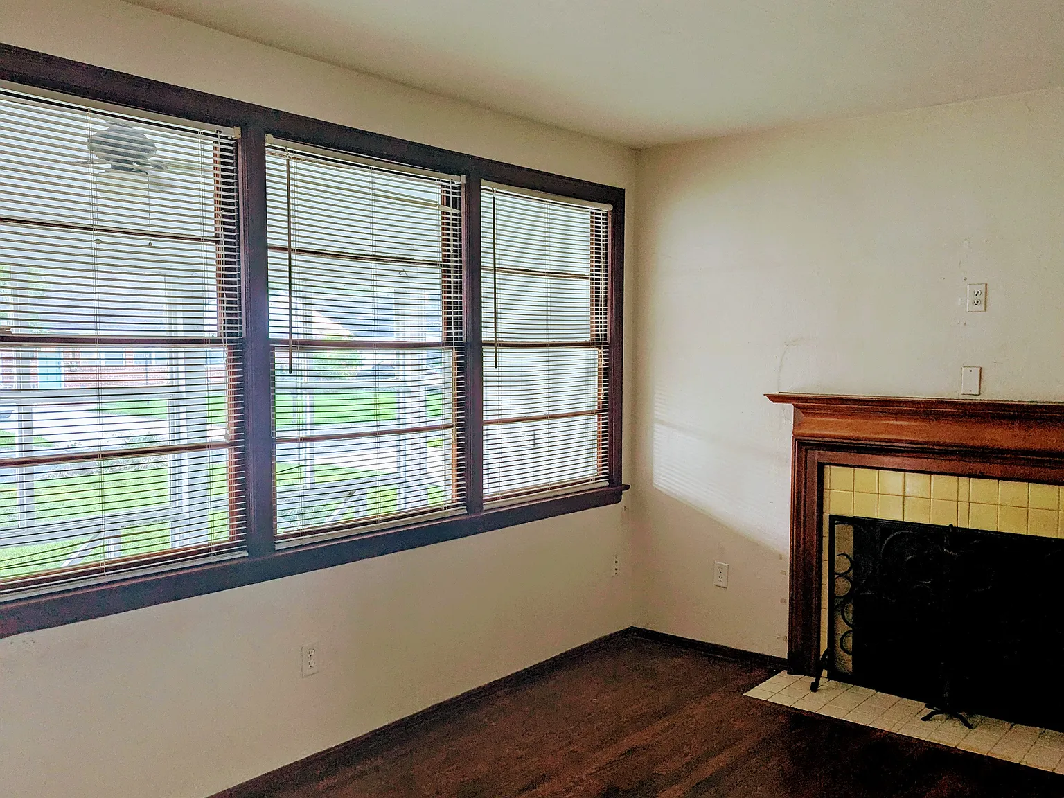 3 bed, 1030 sqft, $1,540 — Photo 4