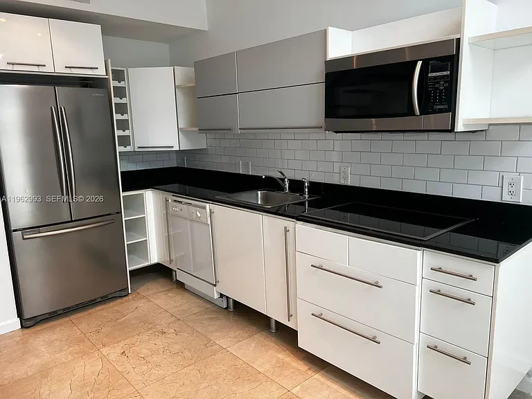 690 SW 1st Ct #1506 — Photo 4