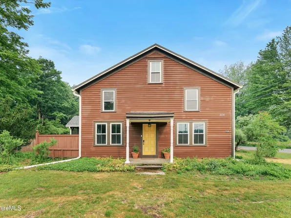 206 E Main St, Sheffield, MA 01257
