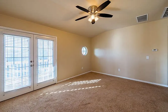 402 Zenith Rd — Photo 20