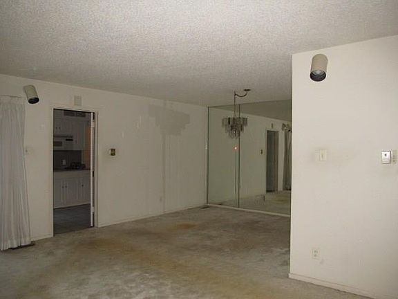 5th image of 2802 Barrow St
