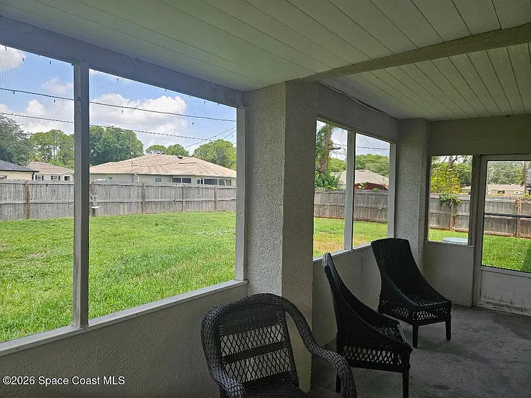 842 Aruba Ave SE — Photo 12