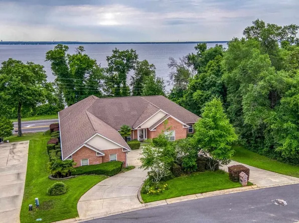 3078 Pelican Ln, Pensacola, FL 32514